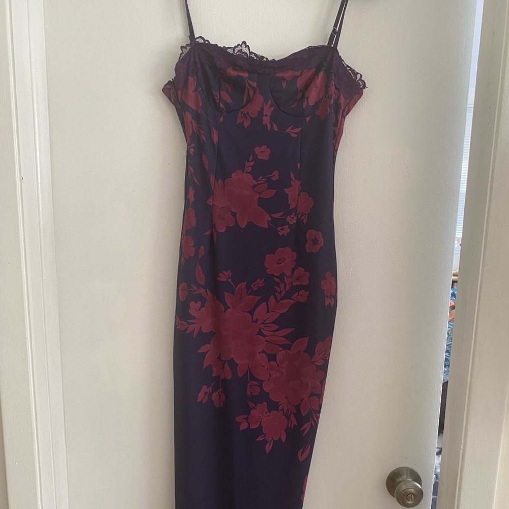 Viral waist cinching dress